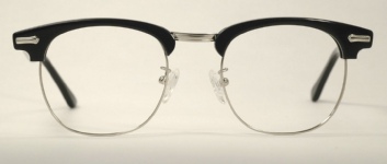 Frame #3628 angle photo, under 250 kb