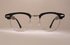 COMBO VINTAGE EYEGLASSES FRONT photo, under 350 kb