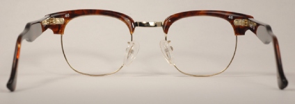 Frame #7174 angle photo, under 250 kb