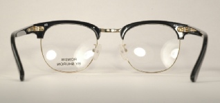 Frame #7945 angle photo, under 250 kb