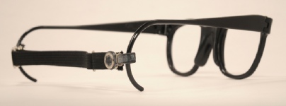 PLASTIC VINTAGE EYEGLASSES TIPS photo, under 350 kb