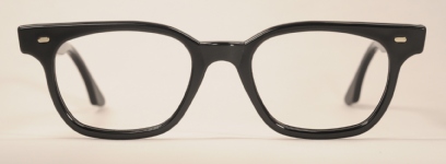 PLASTIC VINTAGE EYEGLASSES FRONT photo, under 350 kb