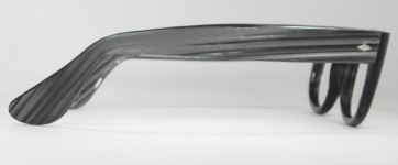 PLASTIC VINTAGE EYEGLASSES BRIDGE BACK photo, under 350 kb