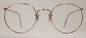 WIRE VINTAGE EYEGLASSES FRONT photo, under 350 kb
